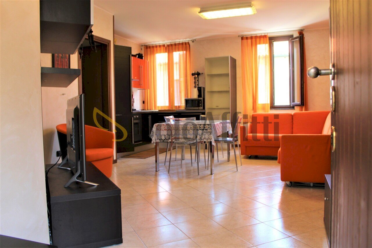 Soggiorno.JPG - Appartamento via Rusca, Parabiago - foto 1