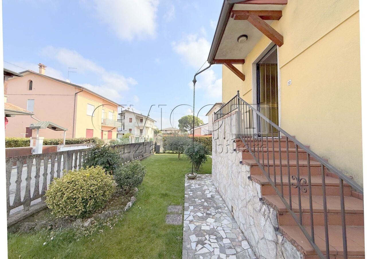 22.jpg - Apartment Via Monte Pasubio 7, Quinto Vicentino - photo 2