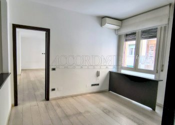 IMG_20260408_100257111_HDR~2.jpg - Office Via Altinate 52, Padova - photo 4