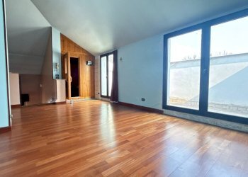 LOCALE MANSARDA LATO NORD.jpg - Independent house Via Toscana 46, Brescia - photo 24