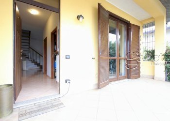 ingresso - Villa Via Luigi Pirandello, Nerviano - foto 4