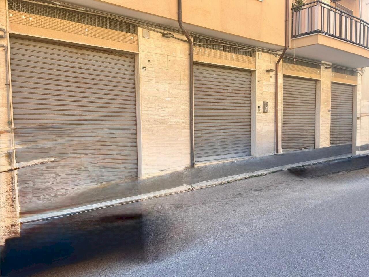 prospetto esterno - Locale Commerciale Via Giacomo Leopardi, Monopoli - foto 1