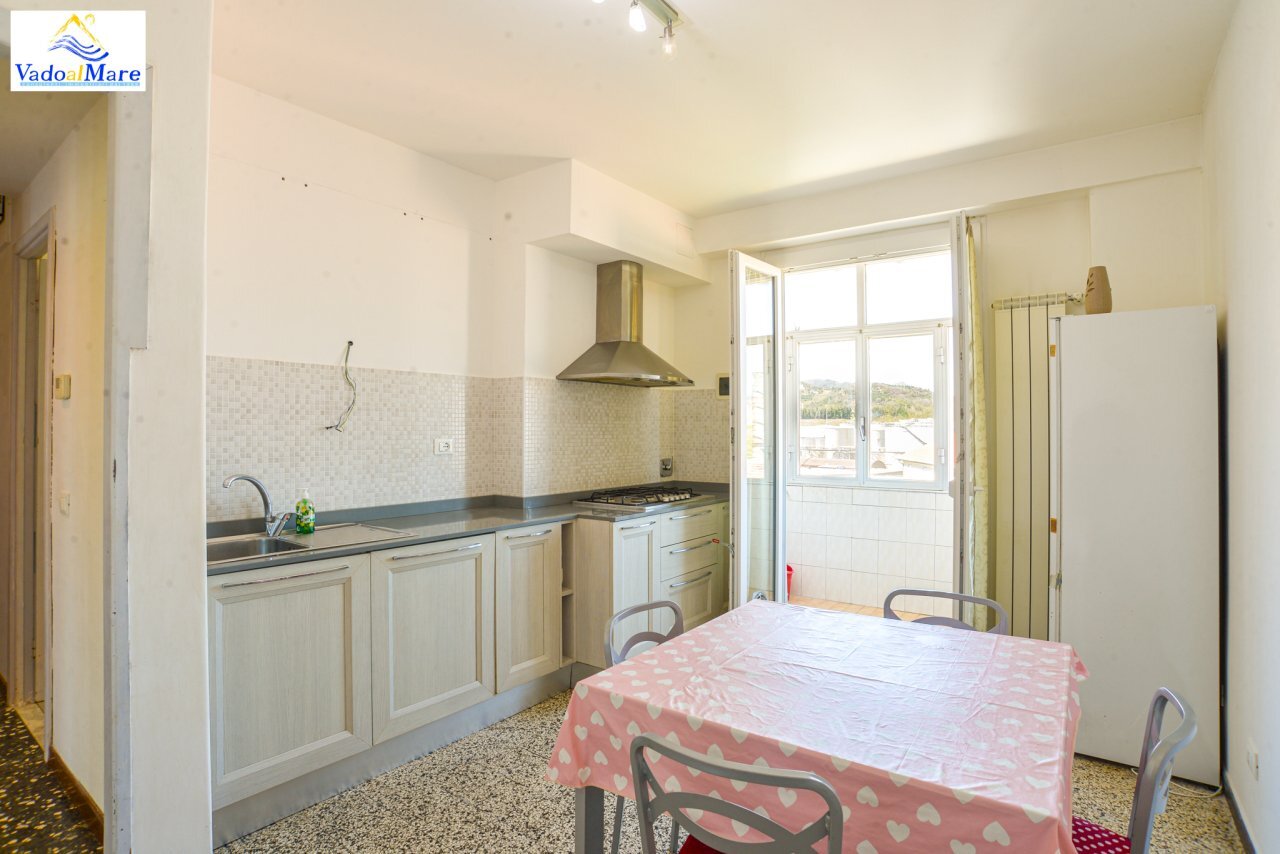 Via Piave-30.jpg - Quadrilocale Via Piave 68, Vado Ligure - foto 1