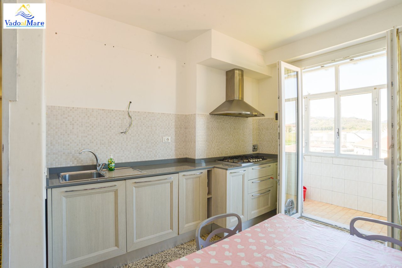 Via Piave-27.jpg - Quadrilocale Via Piave 68, Vado Ligure - foto 2