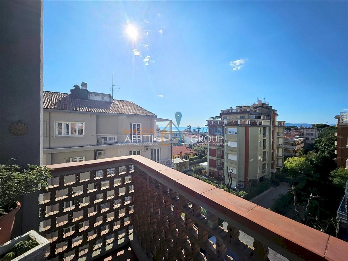 38.jpg - Attic Massa - photo 3