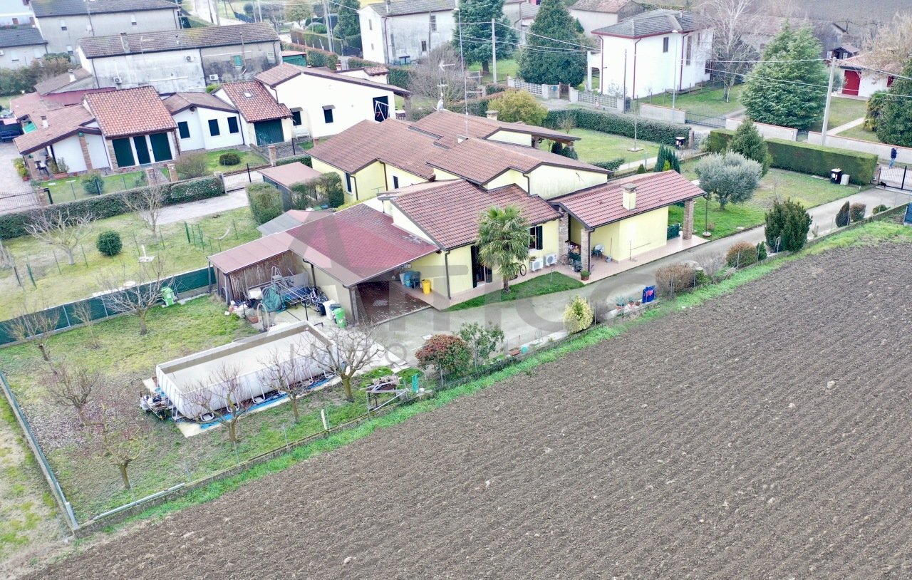DJI_0057.jpeg - Casa indipendente Via Volturno RO, Rovigo - foto 3