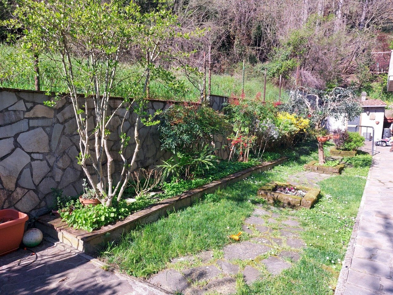 giardino - Apartment Via del Bisenzio, Vernio - photo 1