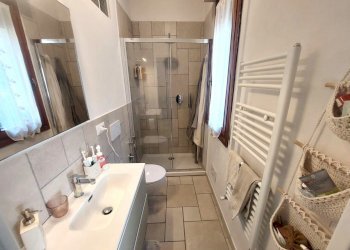 bagno - Apartment Via del Bisenzio, Vernio - photo 20