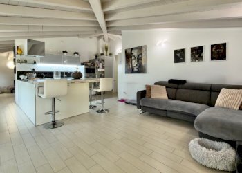 IMG_5675.jpg - Trilocale Via X Giornate, Brandico - foto 1