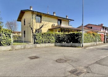 IMG_5785.jpg - Villa Via Gerolamo Rovetta, Borgosatollo - foto 5