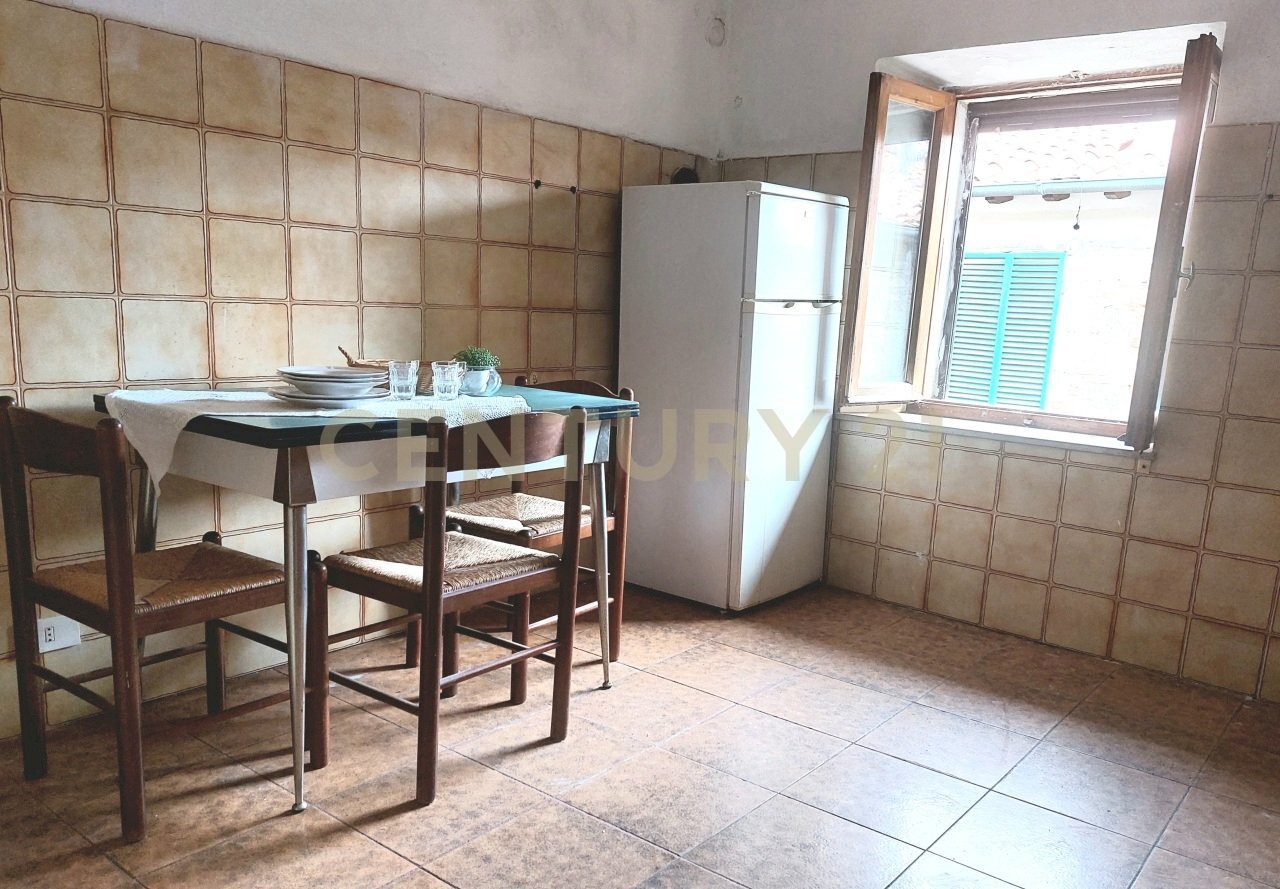 2 CUCINA2PIANO2.jpg - Quadrilocale Via Pinelli 9, Abbadia San Salvatore - foto 1