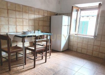 2 CUCINA2PIANO2.jpg - Quadrilocale Via Pinelli 9, Abbadia San Salvatore - foto 1