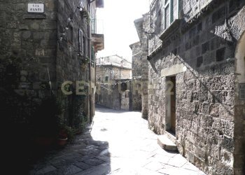 11 ESTERNO4.JPG - Quadrilocale Via Pinelli 9, Abbadia San Salvatore - foto 10