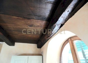 10 DETTAGLIO TRAVE.JPG - Bilocale Via Pinelli 9, Abbadia San Salvatore - foto 14