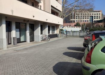 Parking space Viale Aldo Moro 44, Como - photo 1
