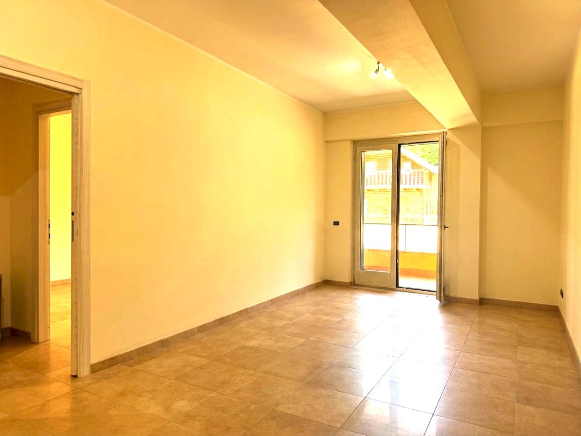 ufficio senza mobili (2).png - Ufficio Via Pescara, Veroli - foto 1