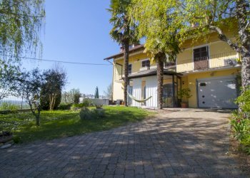 000_1.JPG - Villa Frazione San Bartolomeo 75, Cherasco - foto 1