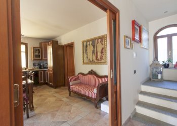 011.JPG - Villa Frazione San Bartolomeo 75, Cherasco - foto 9