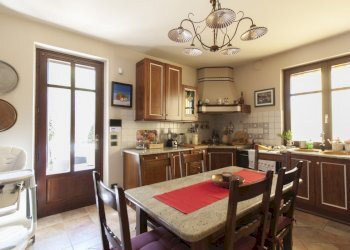 014.JPG - Villa Frazione San Bartolomeo 75, Cherasco - foto 12