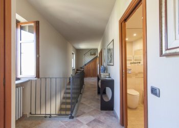 017.JPG - Villa Frazione San Bartolomeo 75, Cherasco - foto 17