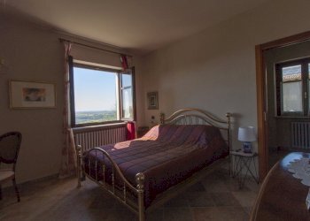 028.JPG - Villa Frazione San Bartolomeo 75, Cherasco - foto 28