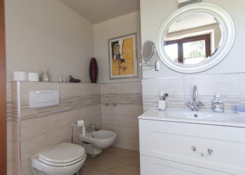 030.JPG - Villa Frazione San Bartolomeo 75, Cherasco - foto 30