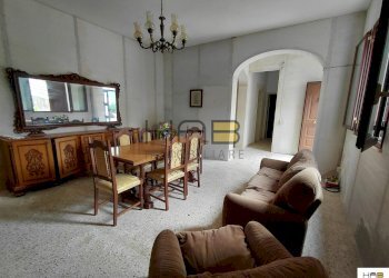 1314bce4-0d4a-4f13-af97-a68a9711a804_tn.JPG - Villa Via Simone Catalano, Valderice - foto 5