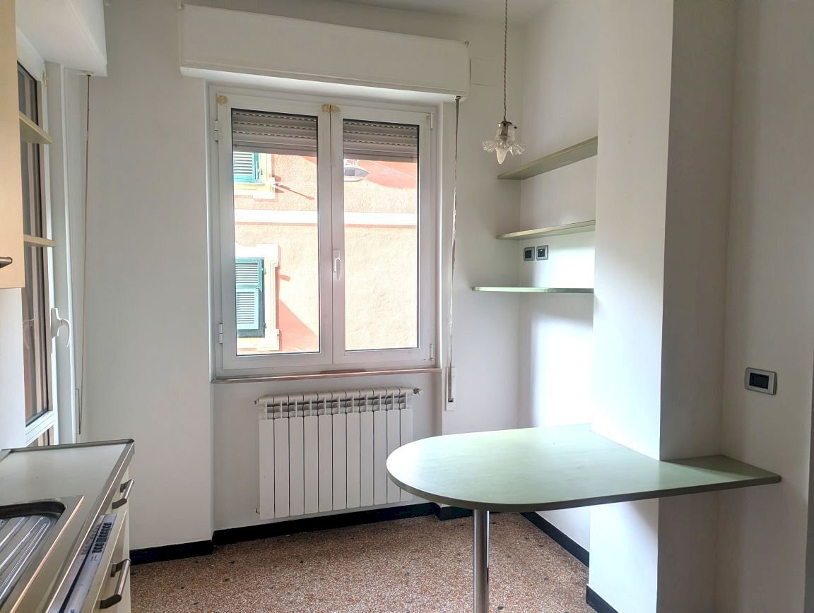 cucina - Appartamento Via Augusto Cavenna 36, Campomorone - foto 3