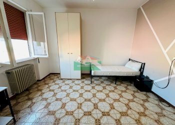 PHOTO-2024-07-29-18-25-00.jpg - Portion of a house via po, Ravenna - photo 3