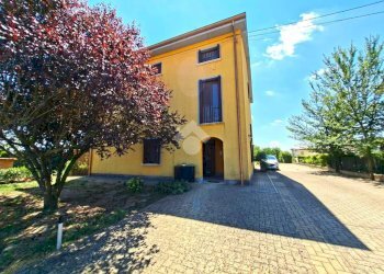 Three-room apartment Località Sanguigna, Colorno - photo 2