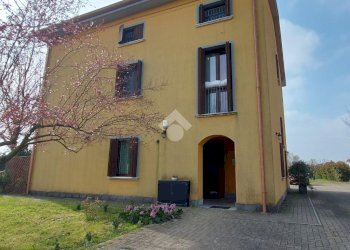 Three-room apartment Località Sanguigna, Colorno - photo 11