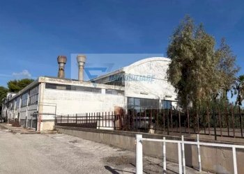 Shed SS 114 Orientale Sicula, Melilli - photo 4