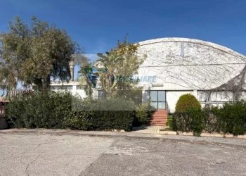 Shed SS 114 Orientale Sicula, Melilli - photo 32