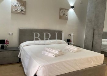 Three-room apartment Via San Simplicio, Olbia - photo 9