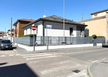 Villa via enrico toti, Settimo Milanese - foto 1