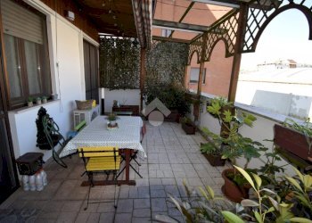 Four-room apartment Via Europa, Rozzano - photo 12