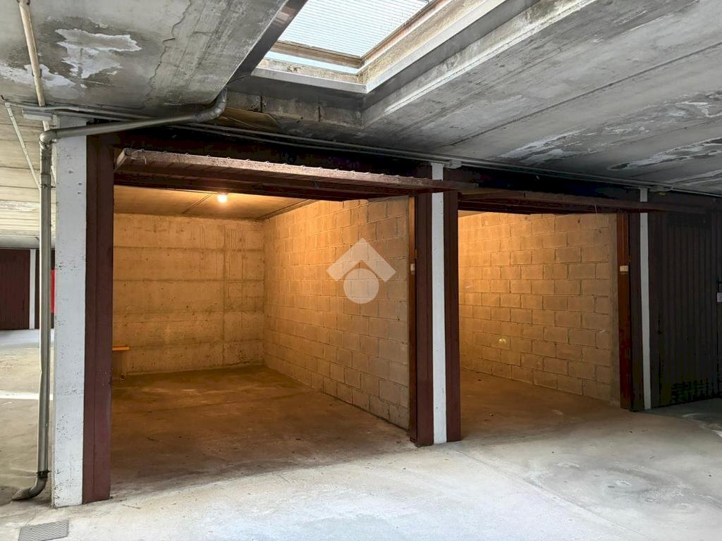 Box Via Alessandro Volta, Garbagnate Milanese - foto 1