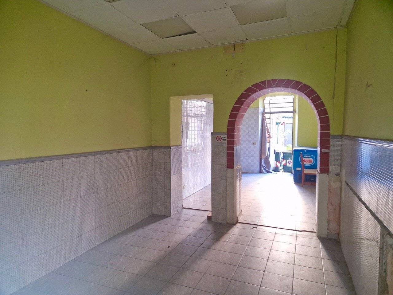 Negozio Corso Giulio Cesare, 125/a, Torino (zona Barriera Milano) - foto 2