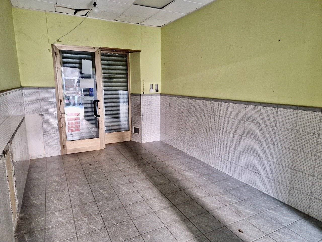 Negozio Corso Giulio Cesare, 125/a, Torino (zona Barriera Milano) - foto 3