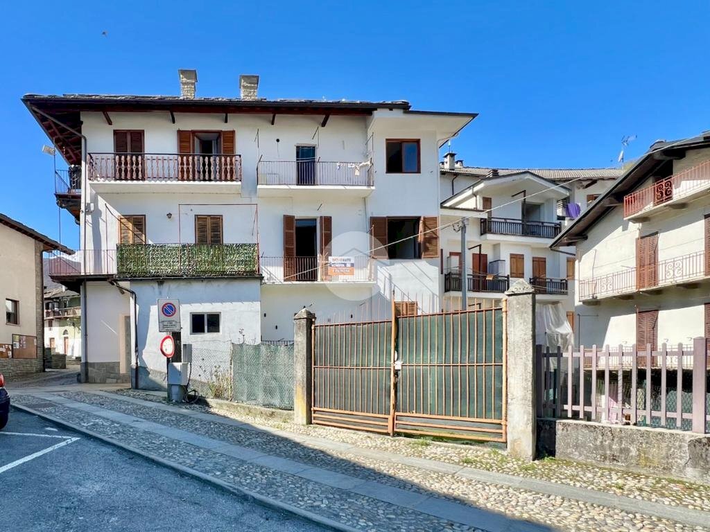 Trilocale Piazza Luigi Cibrario, Viù - foto 1