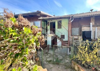 Semi-detached house Regione Fua, Lanzo Torinese - photo 1