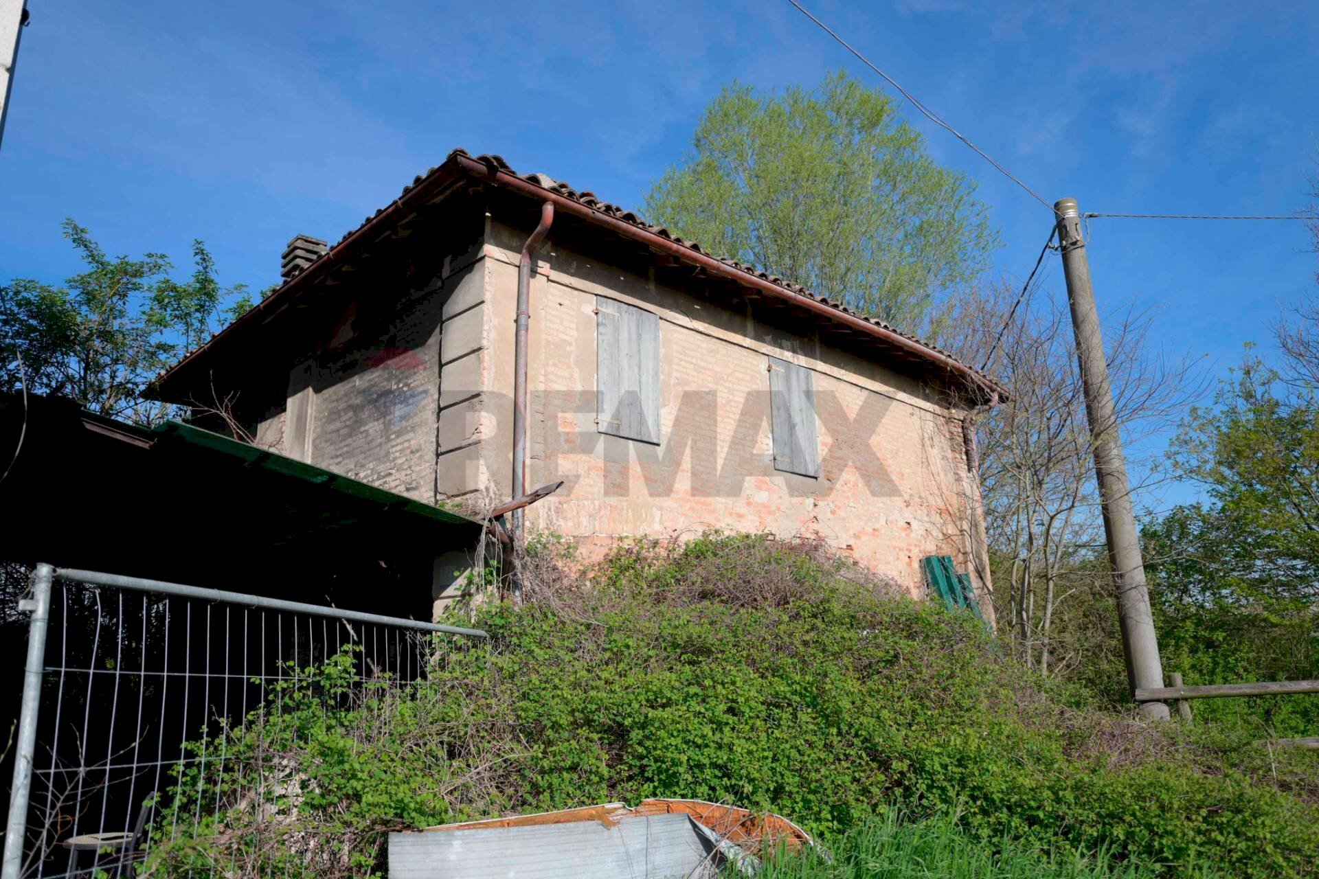 Casale Strada Nazionale Per Carpi Nord, 1260 
 Lesignana, Modena (zona Lesignana) - foto 3