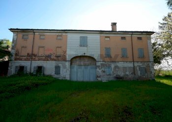 Casale Strada Nazionale Per Carpi Nord, 1260 
 Lesignana, Modena (zona Lesignana) - foto 4