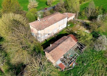 Casale Strada Nazionale Per Carpi Nord, 1260 
 Lesignana, Modena (zona Lesignana) - foto 11