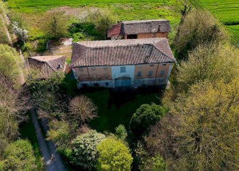 Casale Strada Nazionale Per Carpi Nord, 1260 
 Lesignana, Modena (zona Lesignana) - foto 15