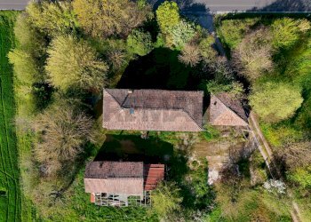 Casale Strada Nazionale Per Carpi Nord, 1260 
 Lesignana, Modena (zona Lesignana) - foto 18