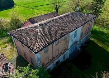 Casale Strada Nazionale Per Carpi Nord, 1260 
 Lesignana, Modena (zona Lesignana) - foto 23