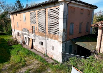 Casale Strada Nazionale Per Carpi Nord, 1260 
 Lesignana, Modena (zona Lesignana) - foto 25