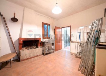 Casale Strada Nazionale Per Carpi Nord, 1260 
 Lesignana, Modena (zona Lesignana) - foto 43