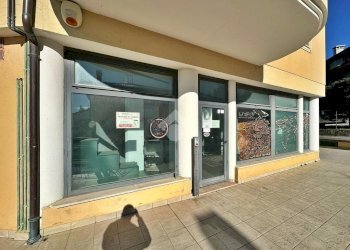 Negozio via roma, Tavullia - foto 3